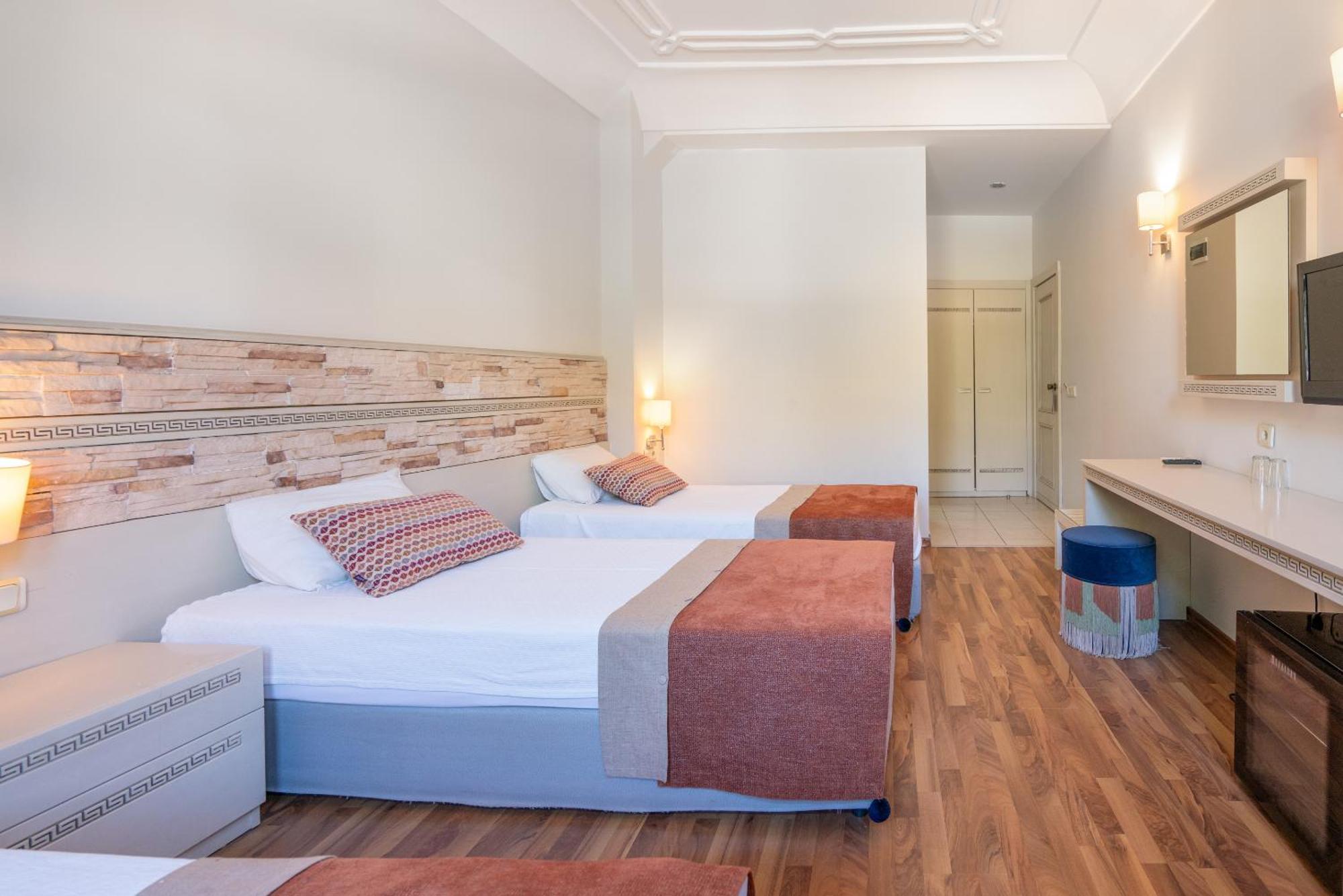 Aspen Hotel 4*